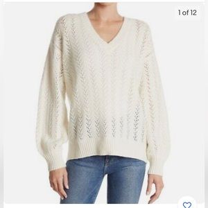 NAADAM Lace Pointelle V-Neck Ultra Soft 100% Cashmere Sweater in White/Cream